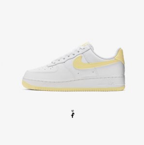 Nike air force blancas y amarillas
